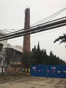火车站40米烟囱拆除