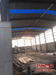 钢结构厂房安装彩钢瓦