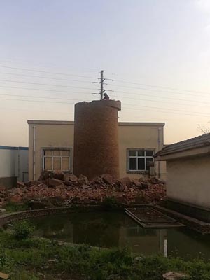 定向拆除砖混烟囱