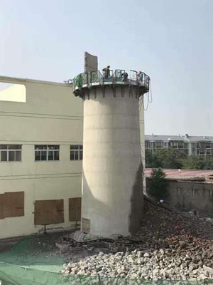 滑模烟囱脚手拆除