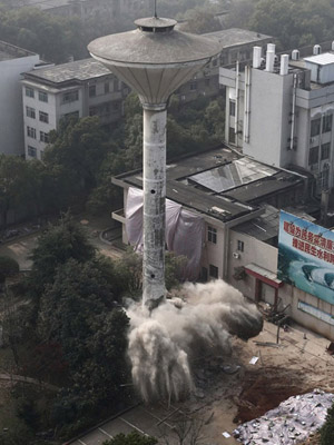 拆迁35米工业水塔