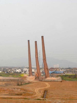 拆除砖烟囱施工单位