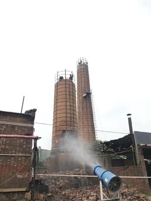 拆除砖制烟囱